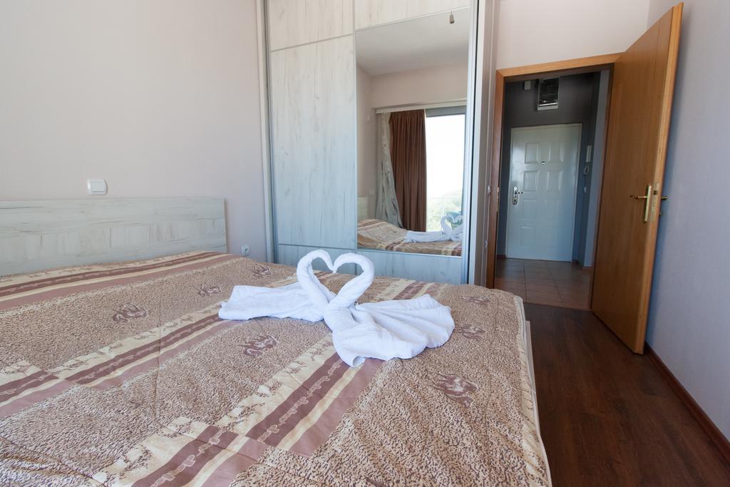 Art I Apartments Ulcinj Ngoại thất bức ảnh