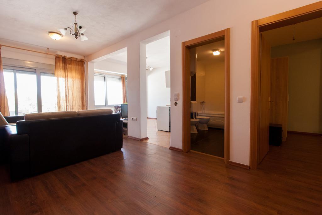 Art I Apartments Ulcinj Ngoại thất bức ảnh