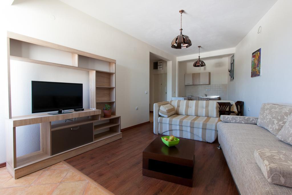 Art I Apartments Ulcinj Ngoại thất bức ảnh