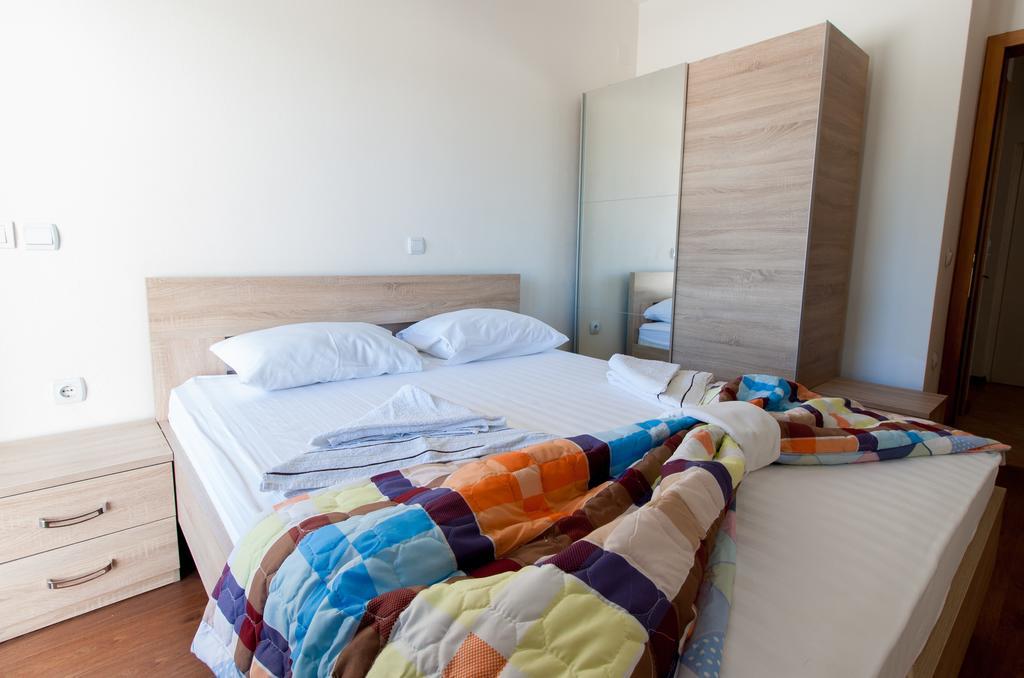 Art I Apartments Ulcinj Ngoại thất bức ảnh