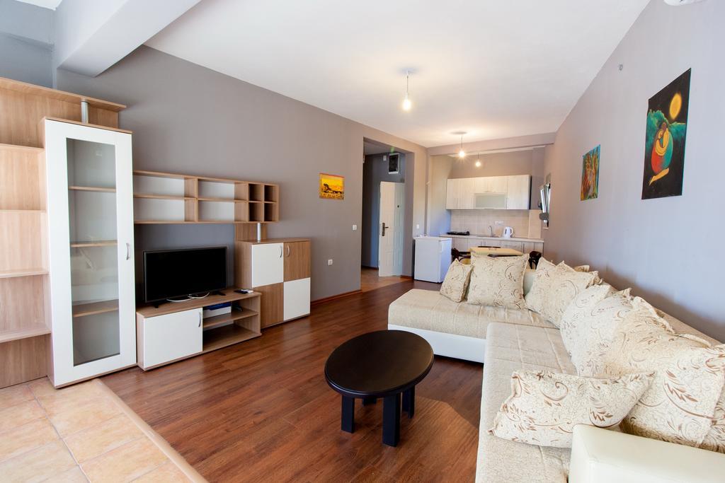 Art I Apartments Ulcinj Ngoại thất bức ảnh