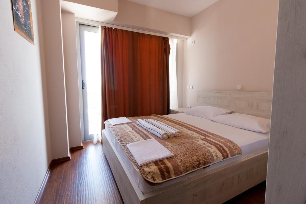 Art I Apartments Ulcinj Ngoại thất bức ảnh