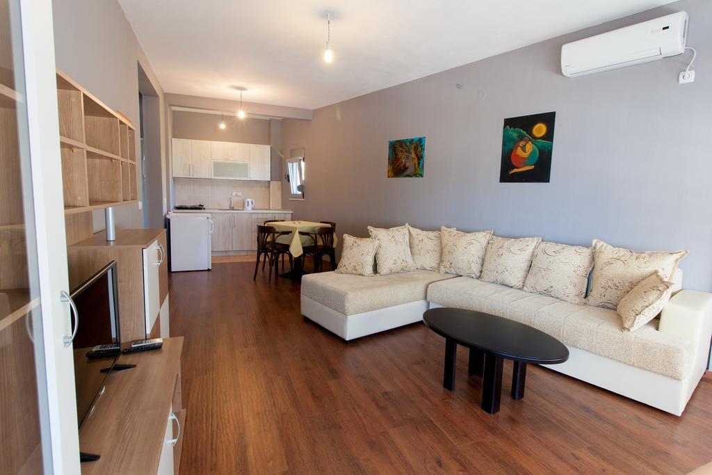 Art I Apartments Ulcinj Ngoại thất bức ảnh